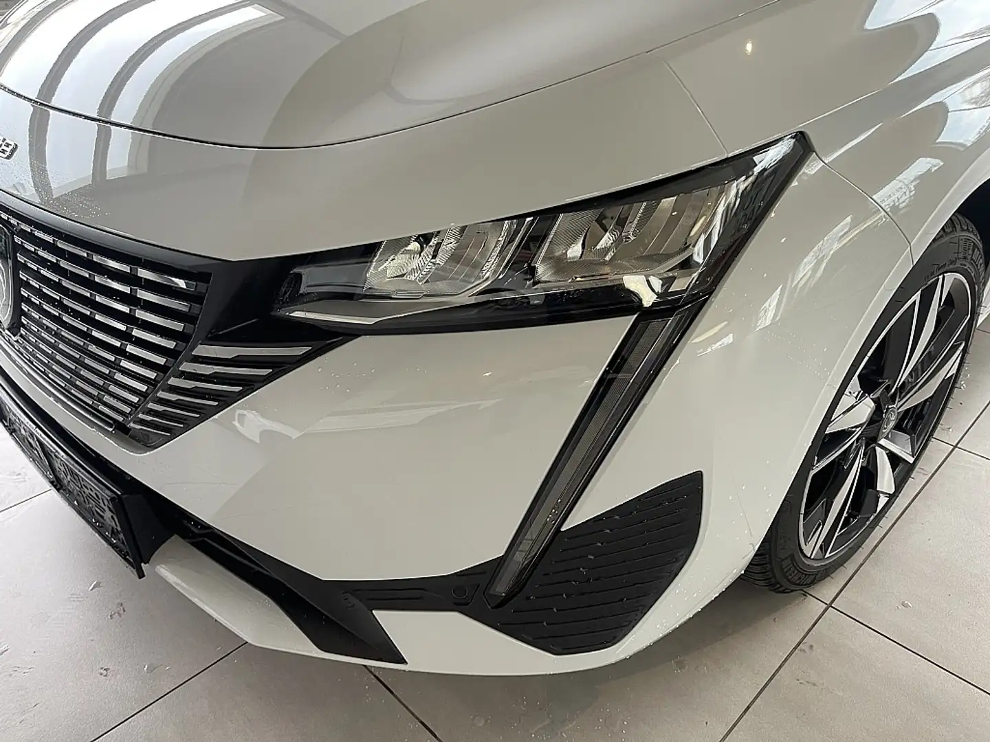 Peugeot 308 SW BlueHDi 130 S&S EAT8 Allure Blanc - 2