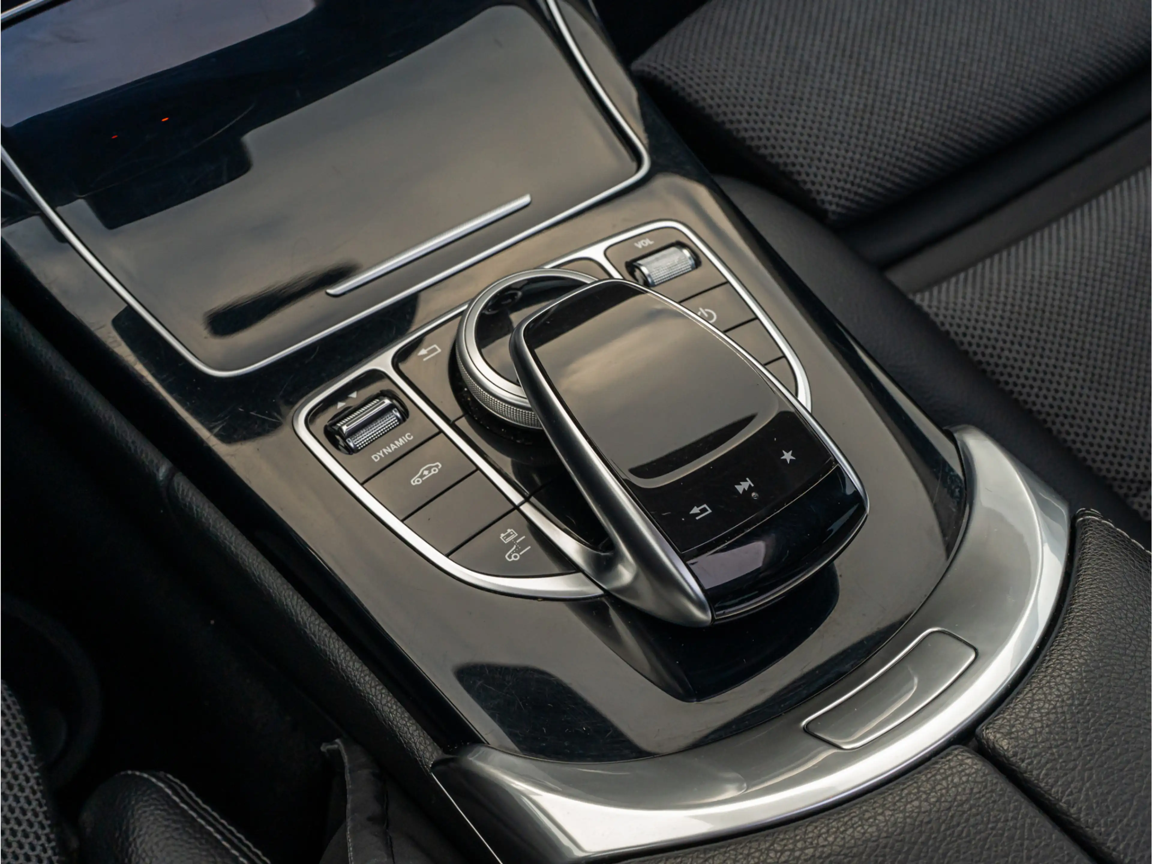 Mercedes-Benz C 350 e Lease Edition PANO 360 CAMERA TREKHAAK ELEK STOE — photo 25