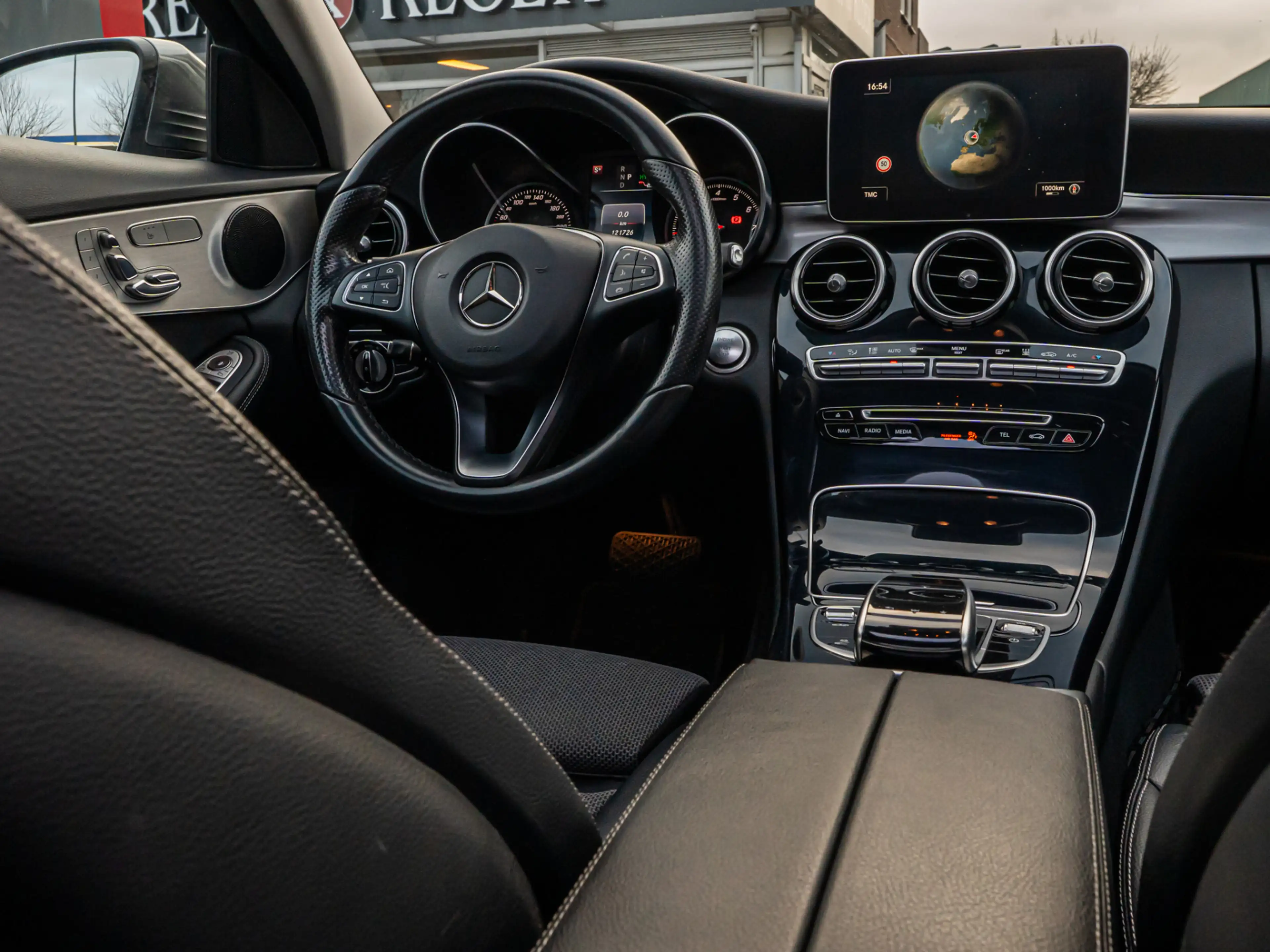 Mercedes-Benz C 350 e Lease Edition PANO 360 CAMERA TREKHAAK ELEK STOE — photo 23
