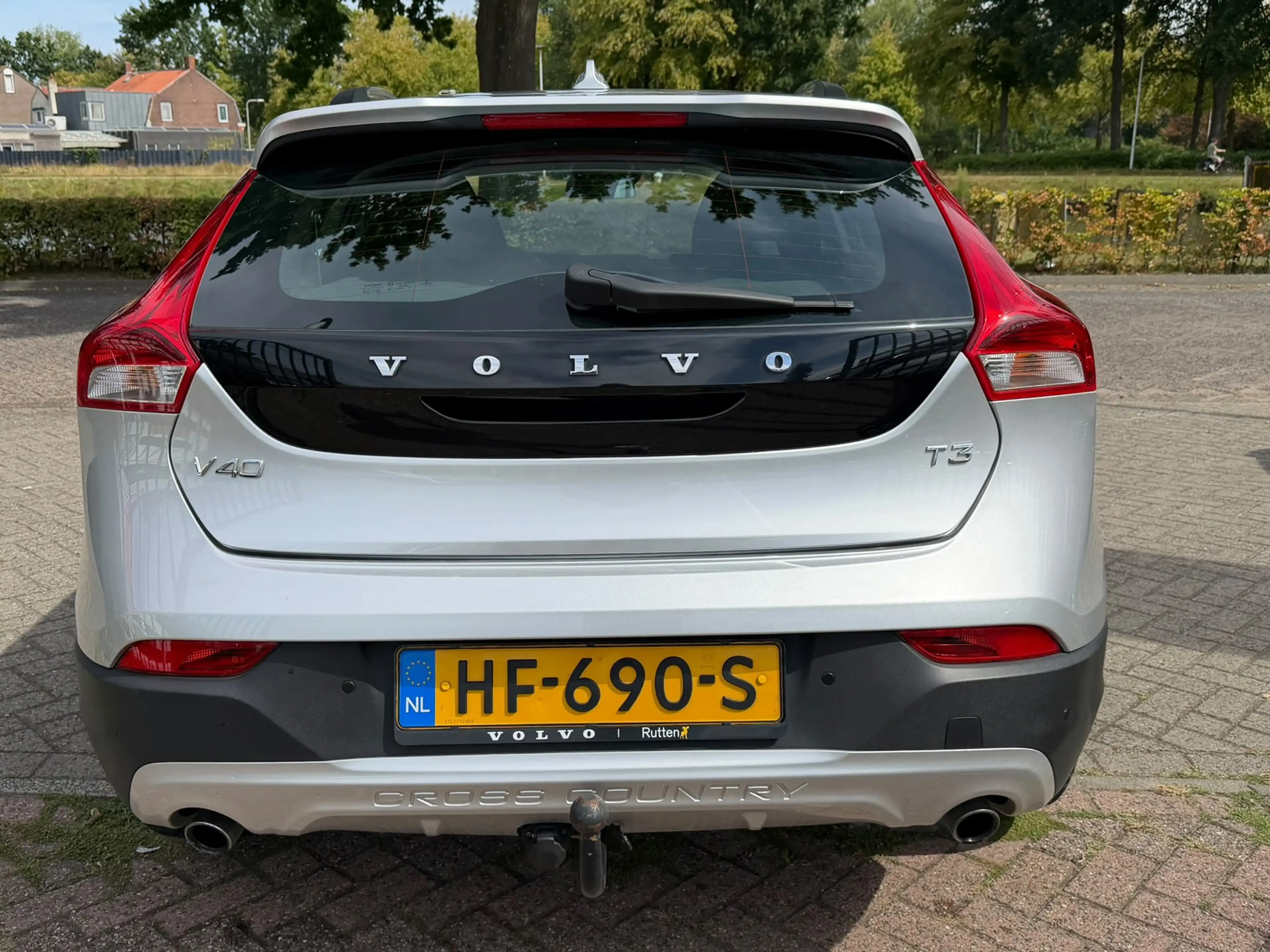 Volvo V40 Cross Country 1.5 T3 Momentum Automaat zeer netjes navigatie par — photo 5