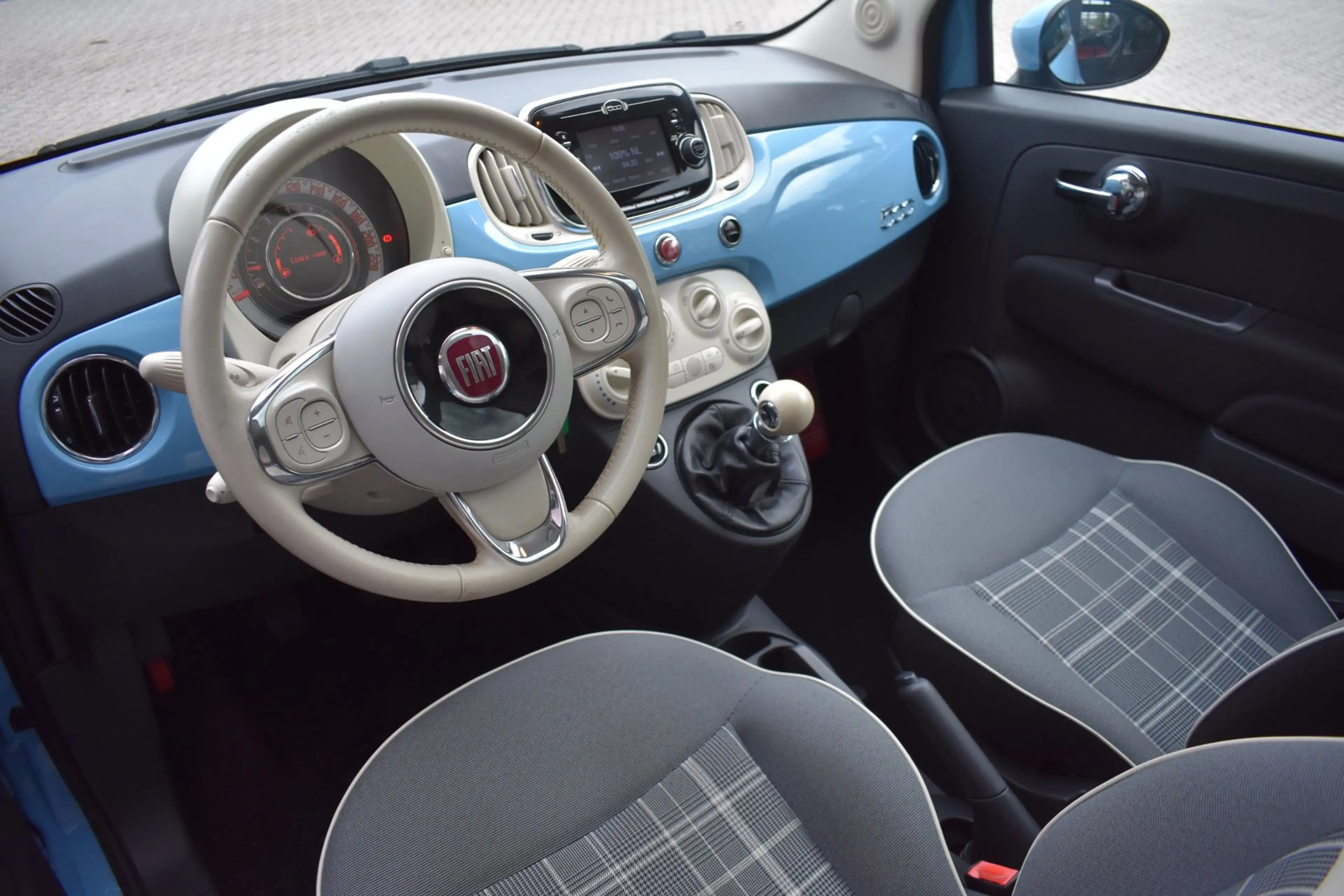 Fiat 500 1.2 Lounge '17 Pano Cruise Airco Inruil mogelijk — photo 2