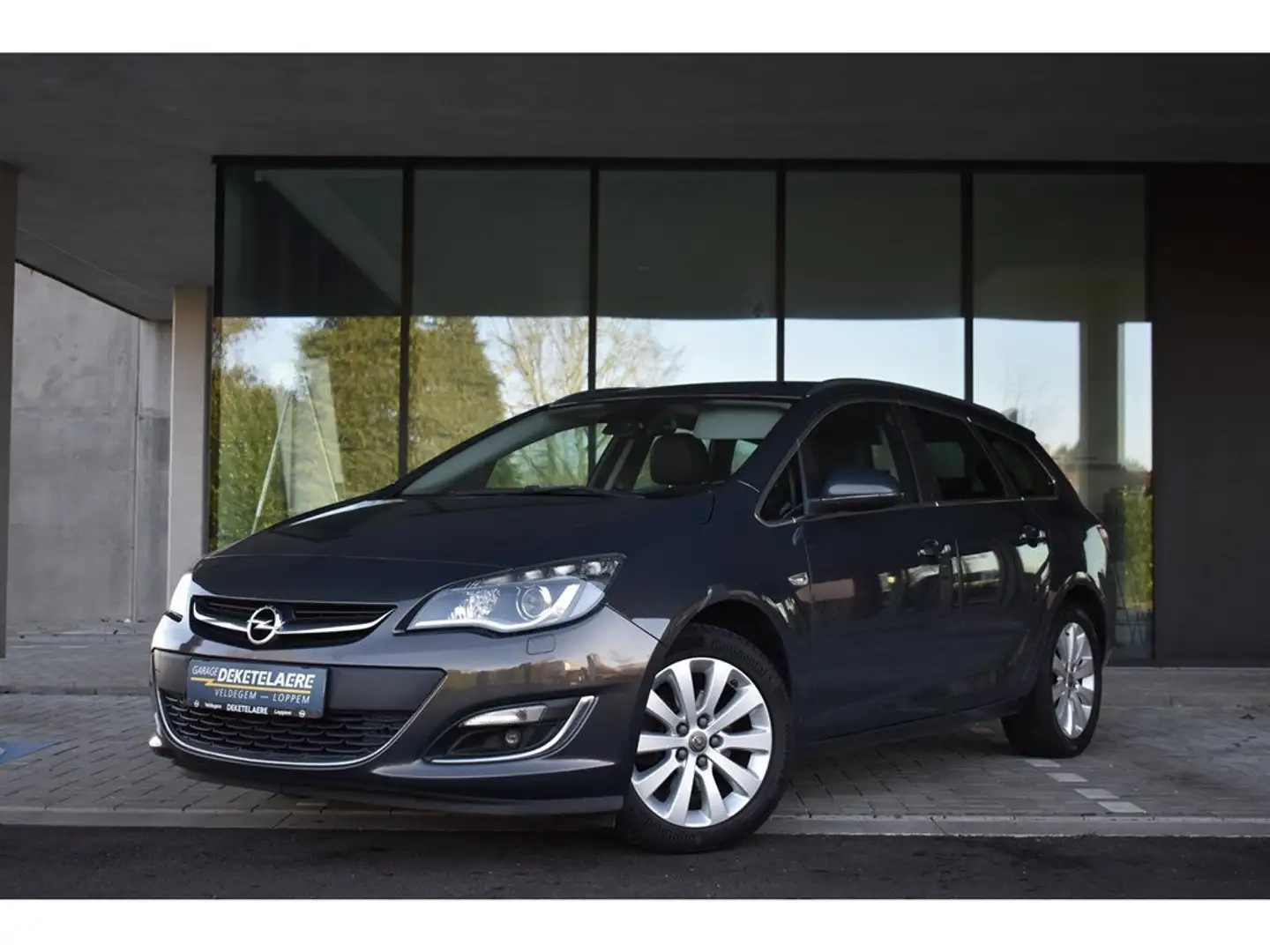 Opel Astra Break 1.6CDTI Ultimate Plus *Leder*Xenon - 1