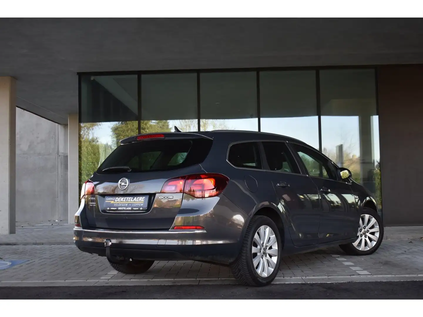 Opel Astra Break 1.6CDTI Ultimate Plus *Leder*Xenon - 2