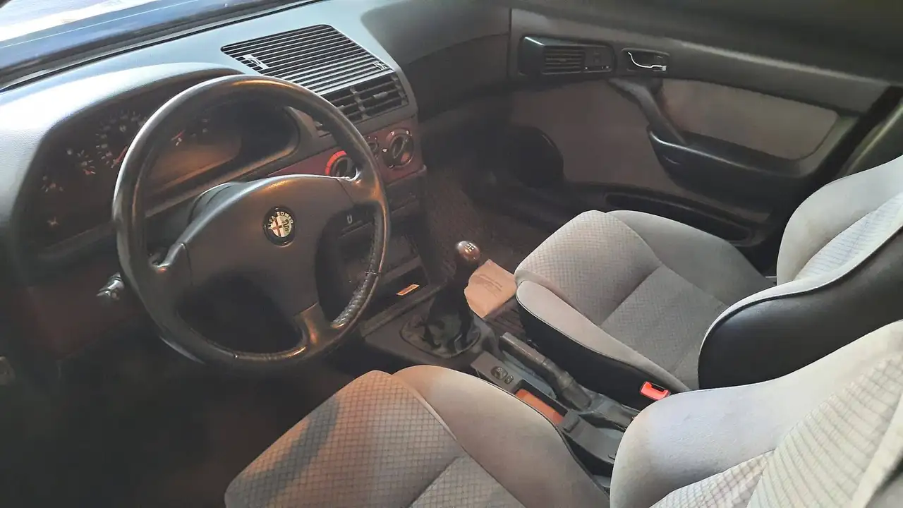 Alfa Romeo 146 1.7 16v L, foto 6