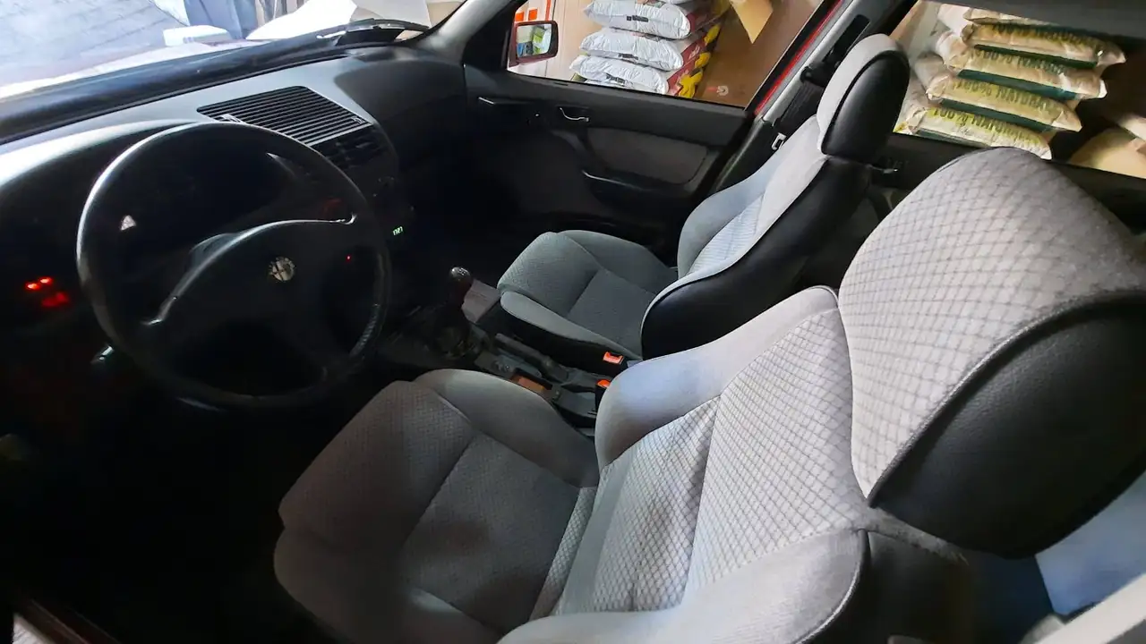 Alfa Romeo 146 1.7 16v L, foto 8