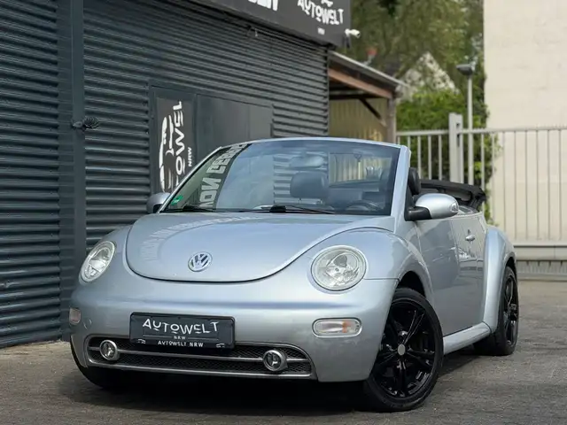 Volkswagen New Beetle Cabriolet 1.6 Highline *LEDER*SHZ*JBL