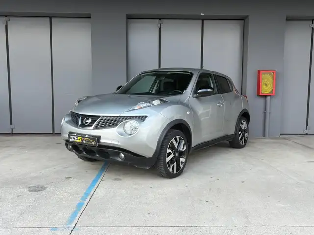 2013 Nissan Juke in Grey for sale