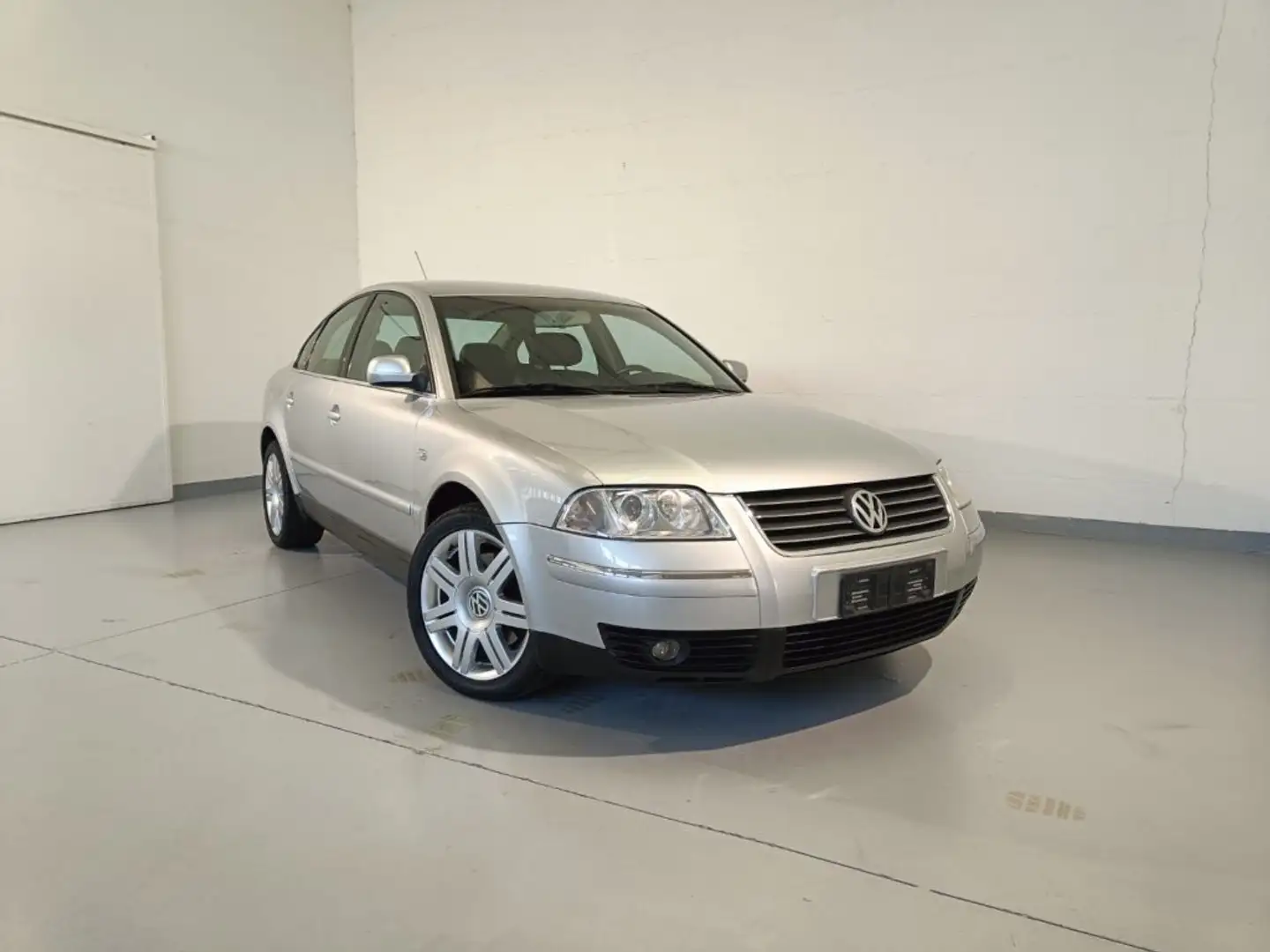 Volkswagen Passat 2.8 V6 cat 4m. Highline Argento - 2