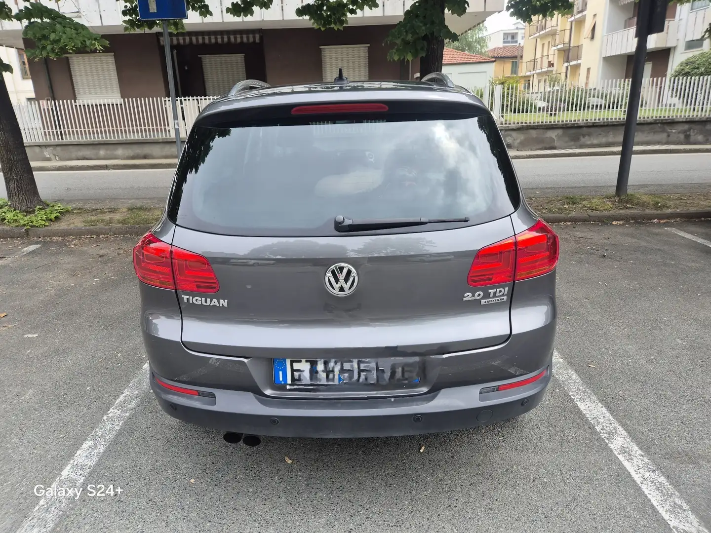 Volkswagen Tiguan 2.0 tdi Sport&Style 4motion 140cv Grigio - 2