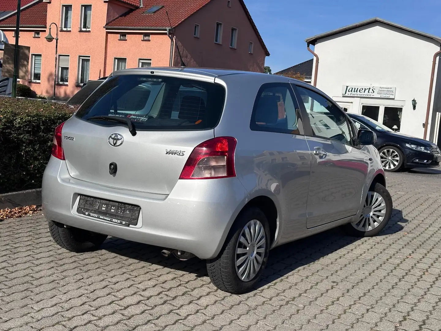 Toyota Yaris KLIMA + EL-FENSTERHEBER Silber - 2