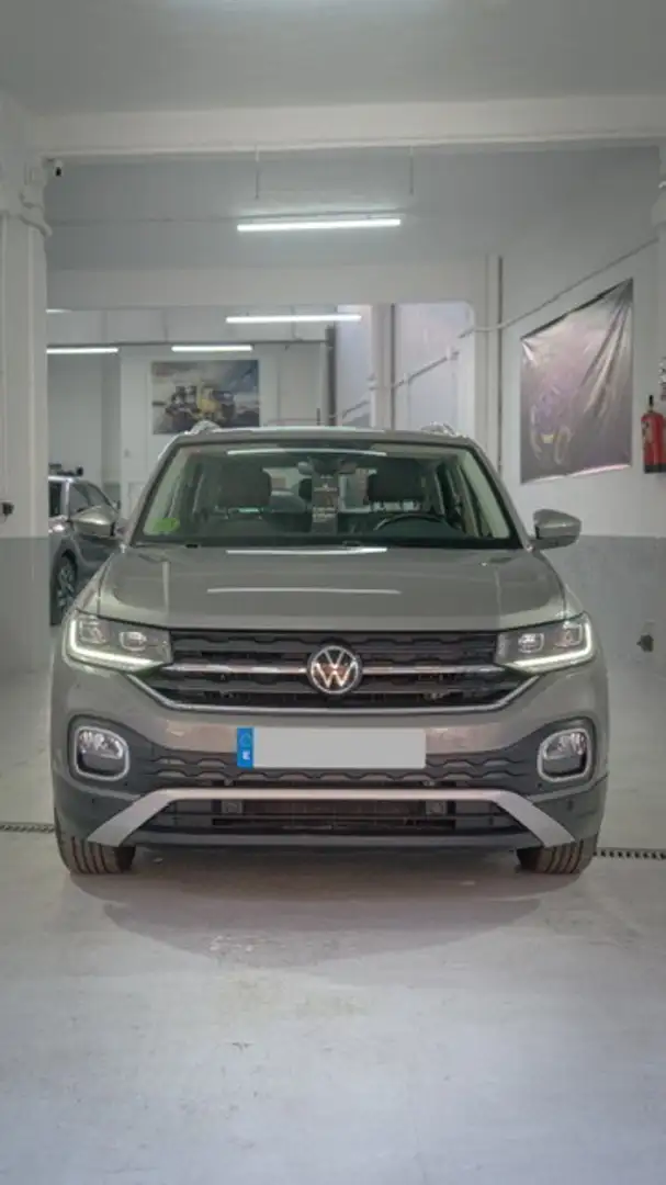 Volkswagen T-Cross 1.0 TSI Sport 81kW Gris - 2