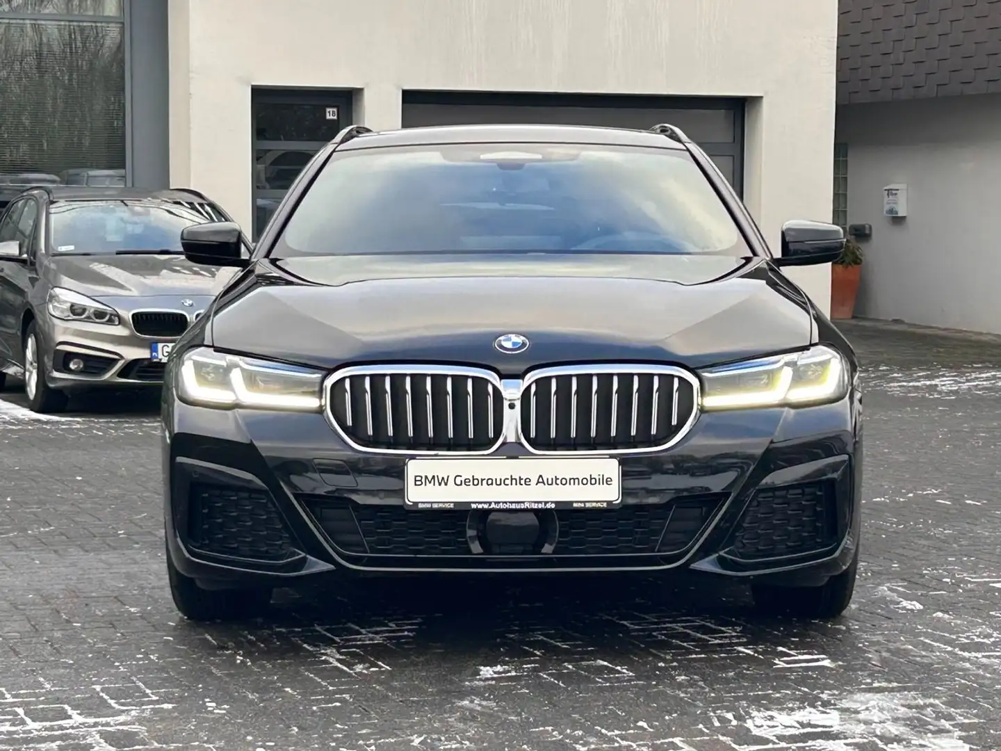 BMW 530 530 i M Sport / Leder / Glasdach / Laserlicht Schwarz - 2