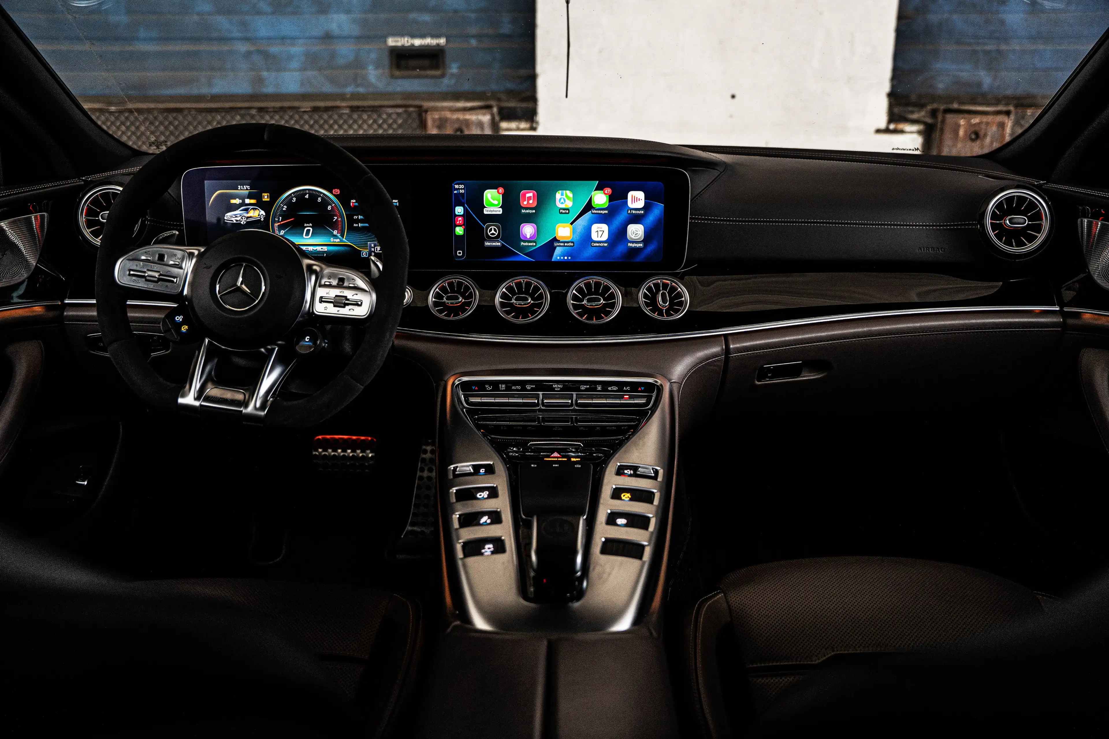 Mercedes-Benz AMG GT 63 S 4-Matic*FULL*KIT AERO*SIEGES MASSANTS*LINE ASSIST*CAR PLAY* — photo 11