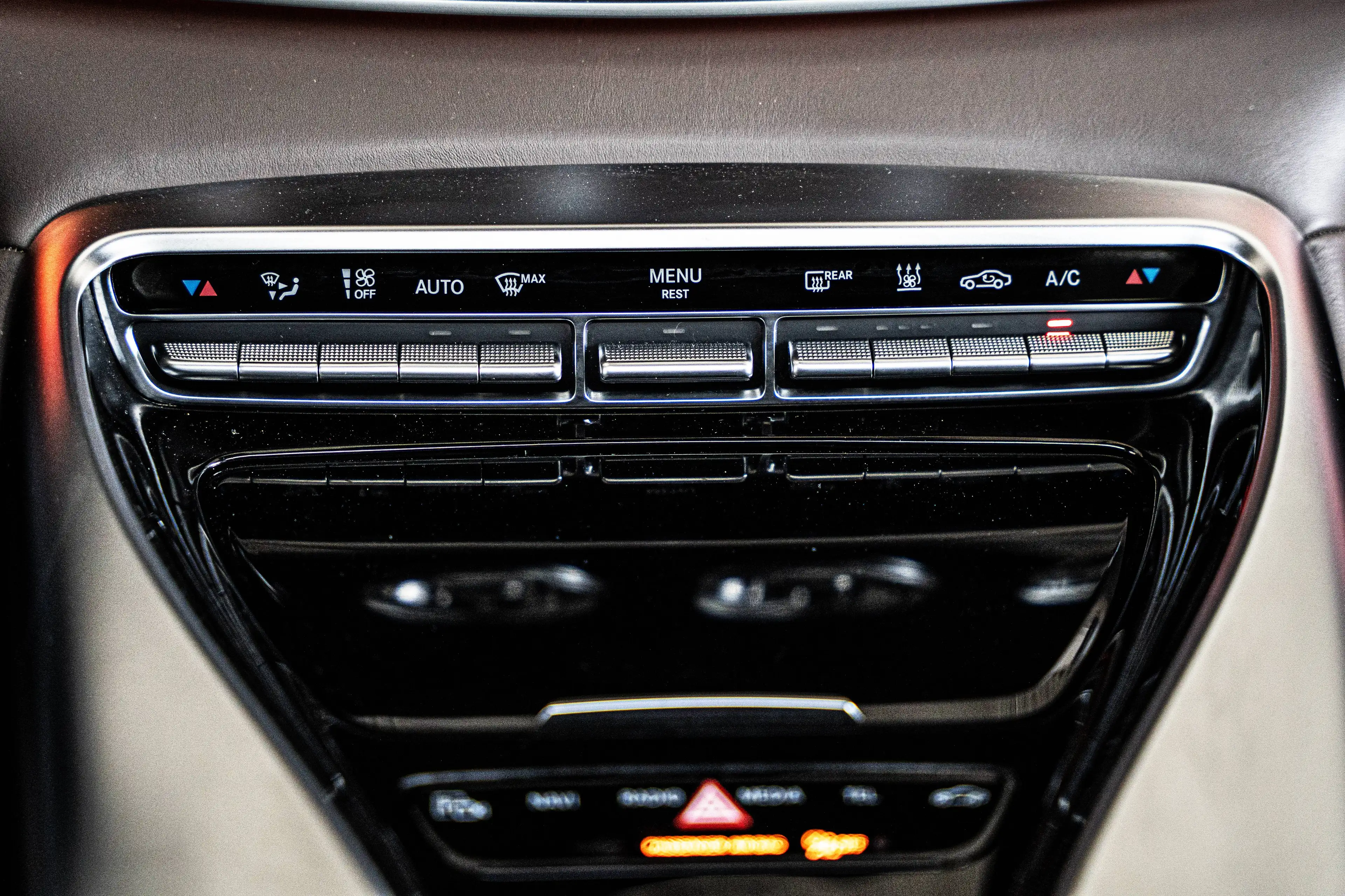 Mercedes-Benz AMG GT 63 S 4-Matic*FULL*KIT AERO*SIEGES MASSANTS*LINE ASSIST*CAR PLAY* — photo 13