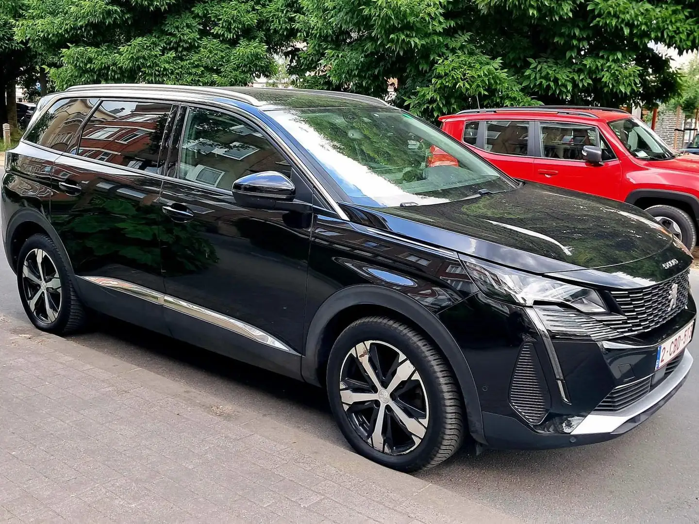 Peugeot 5008 5008 1.2 PureTech Allure Pack (EU6.4) Чорний - 1