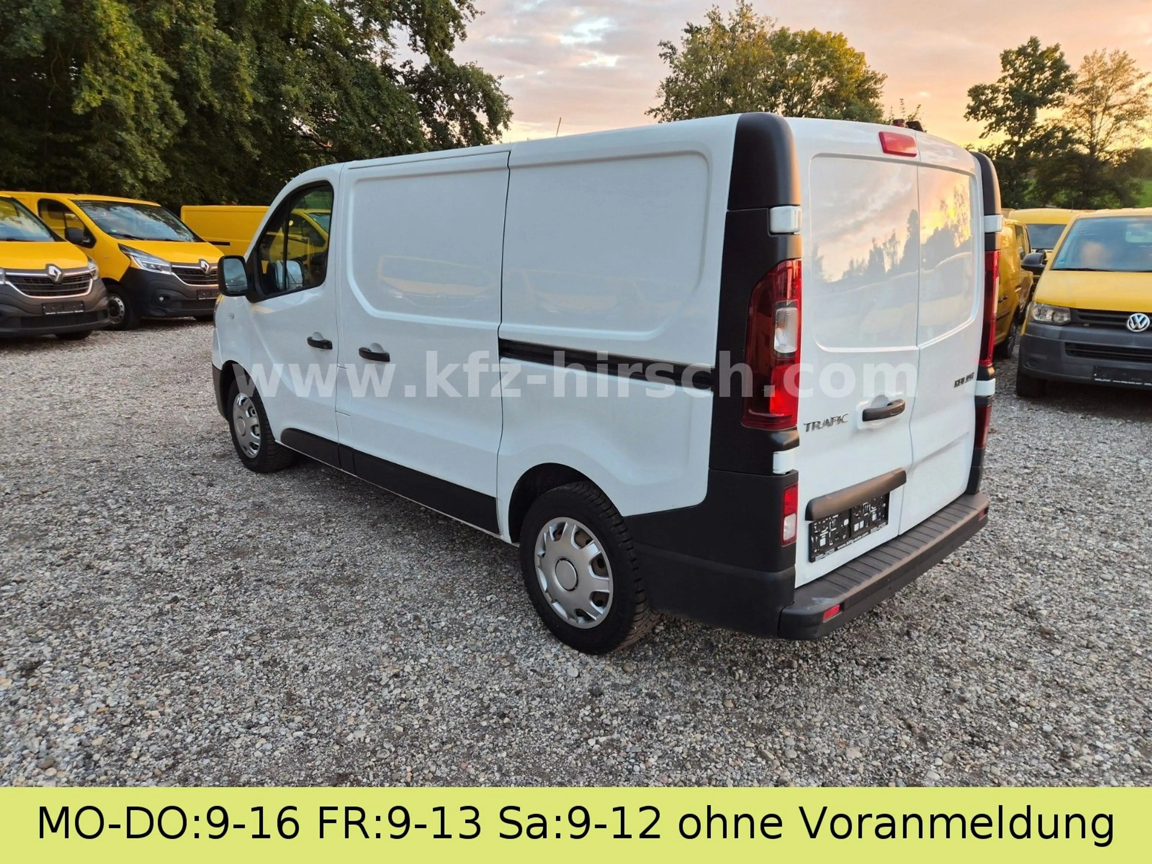 Renault Trafic 2xSchiebetüre + Flügeltüren EU6 Klima — photo 10