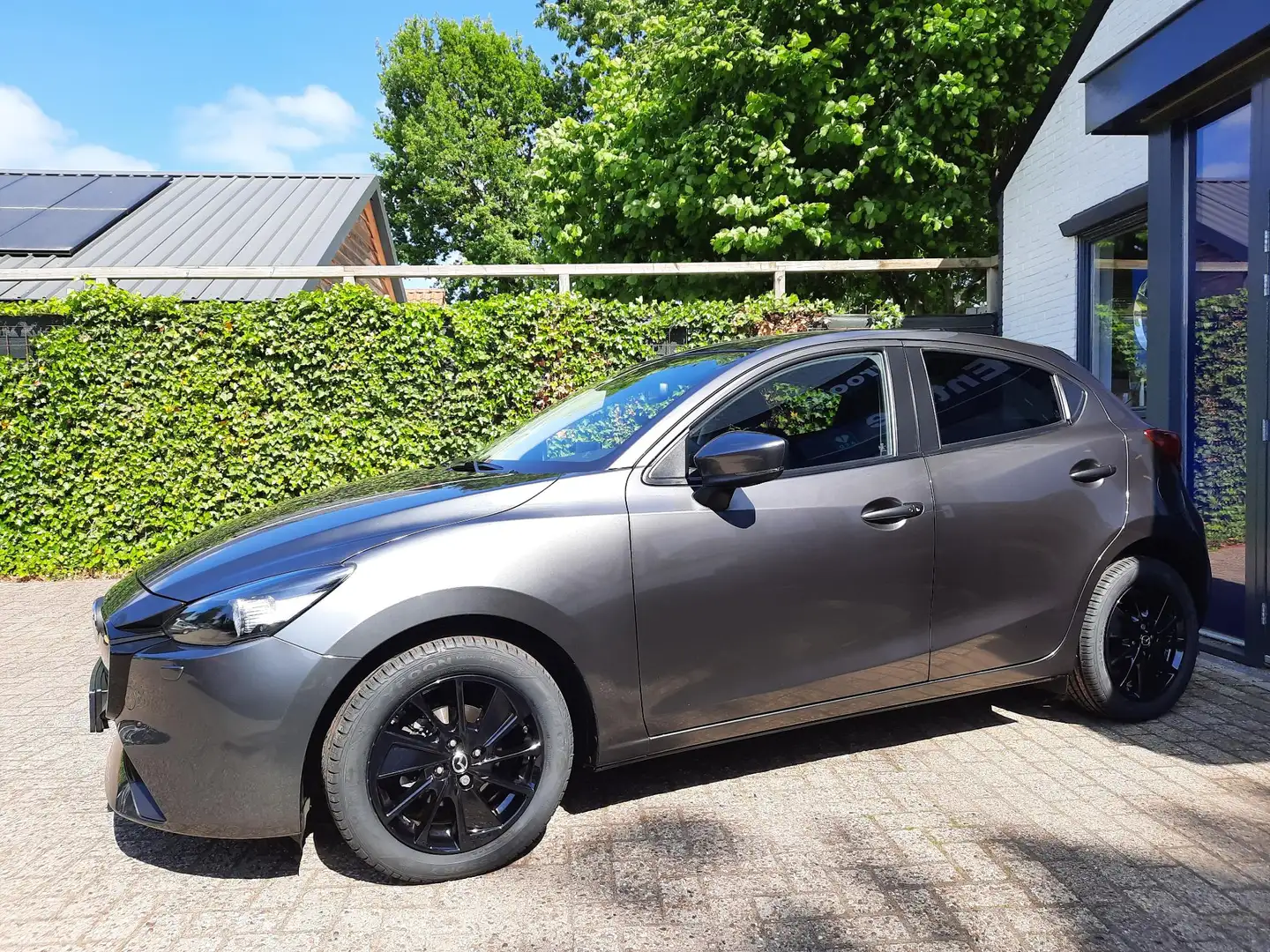 Mazda 2 1.5 e-SkyActiv-G 90 Exclusive-Line stoel/stuur ver Gris - 1