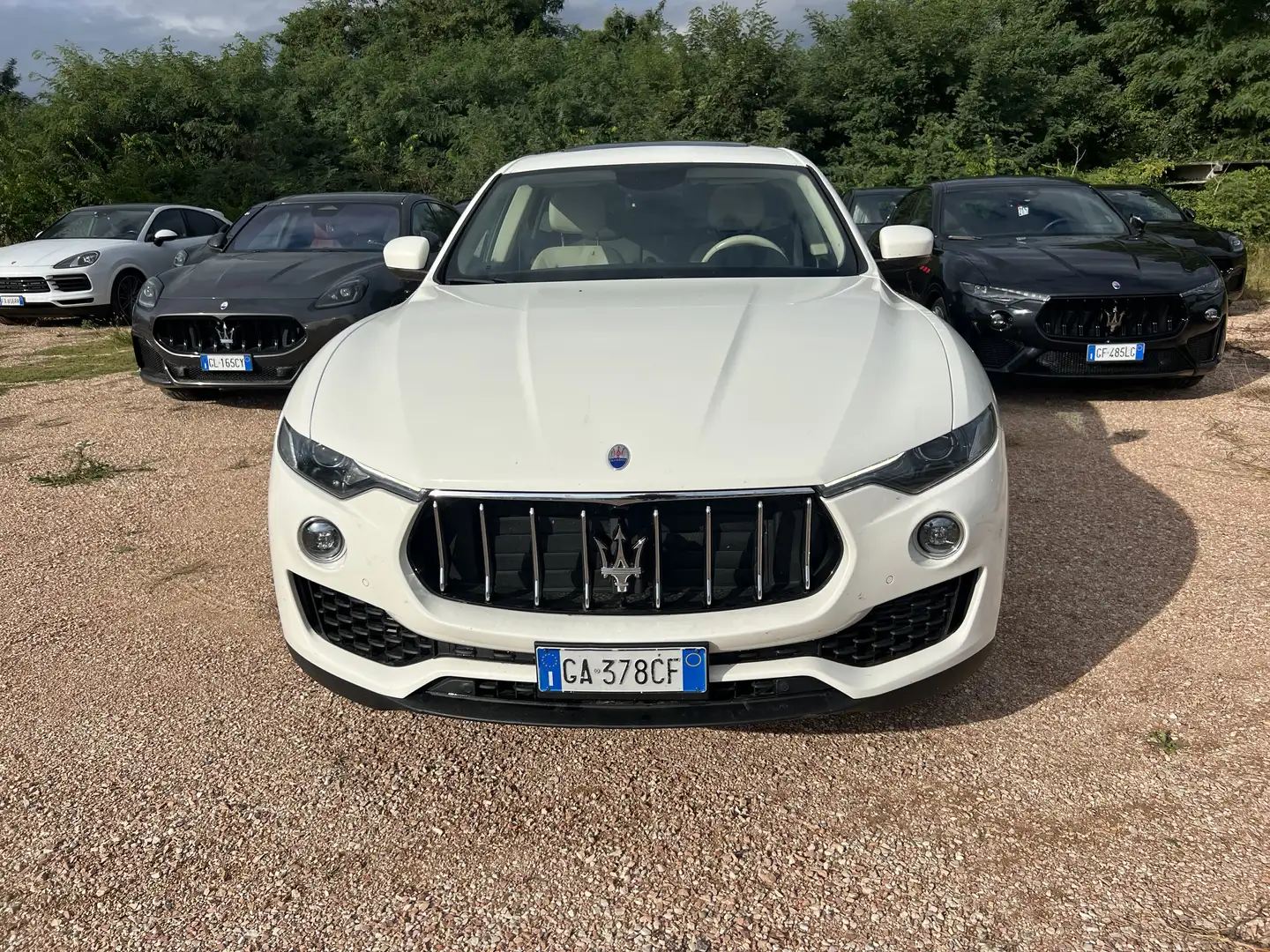 Maserati Levante 3.0 V6 Gransport 250cv my20 Weiß - 2