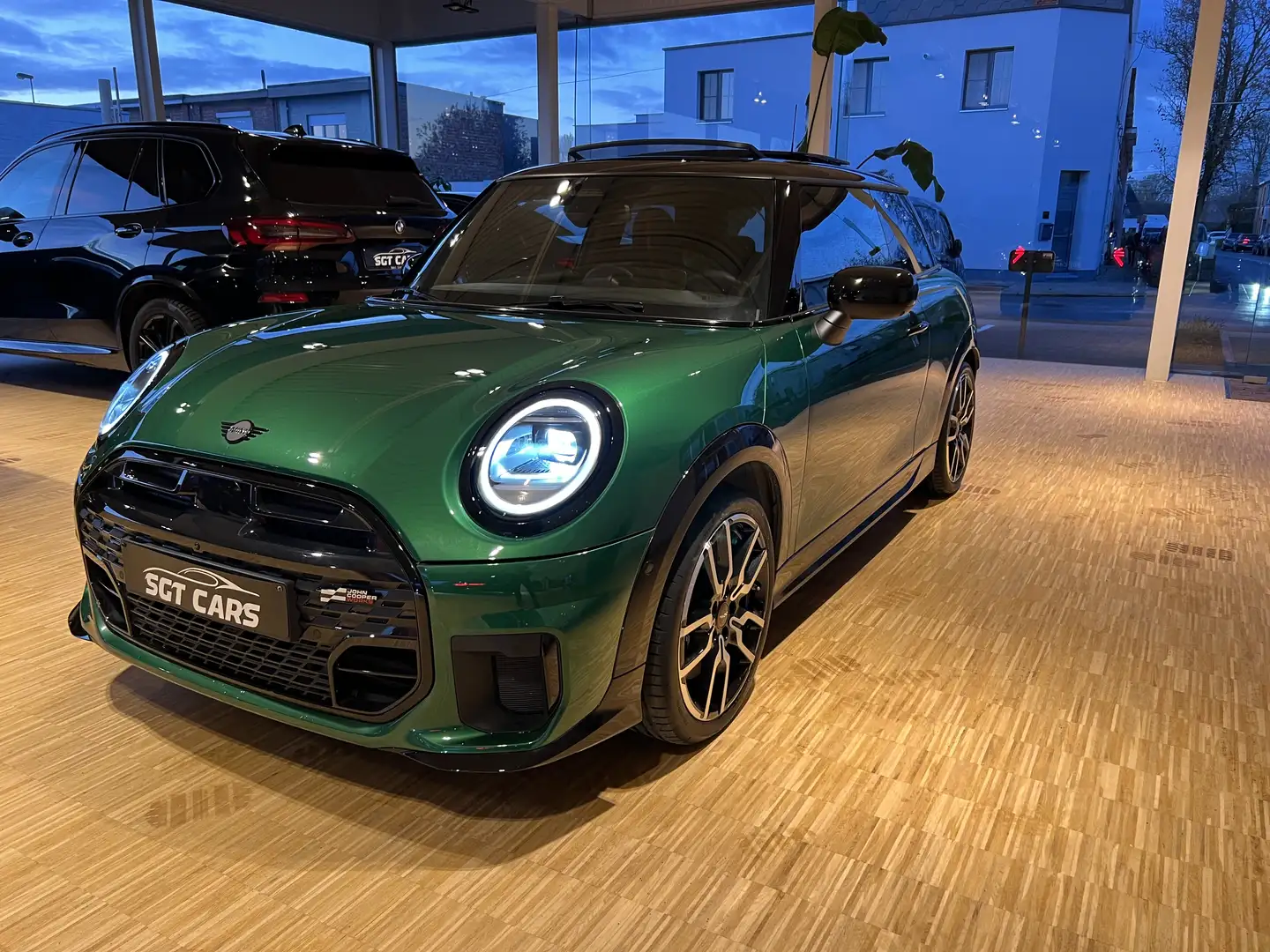 MINI Cooper S JCW Trim - FULL FULL - Gar. 08/27 Vert - 2