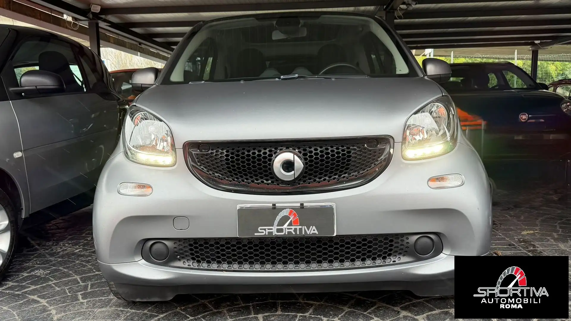 smart forTwo PACCHETTO SPORT OPACA RATA MENSILE 195,00 EURO fo Grau - 2
