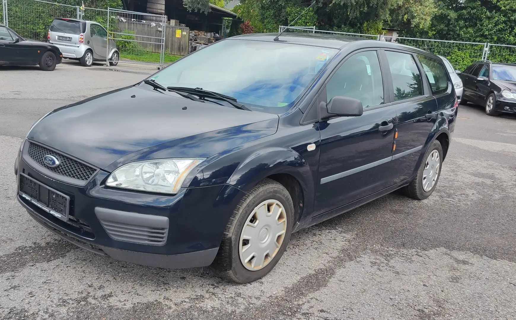 Ford Focus Trend Blau - 1