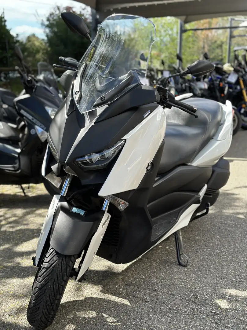 Yamaha X-Max 300 Bílá - 1