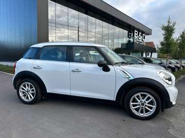 Mini 1.6i One Countryman Wit Xenon 5d Airco Stoelverw.