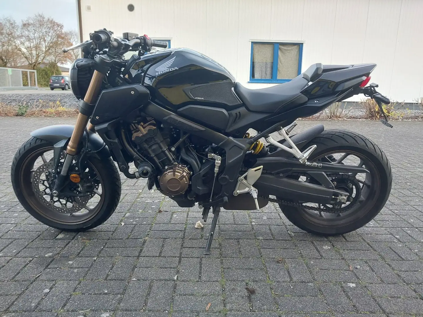 Honda CB 650 R Schwarz - 2