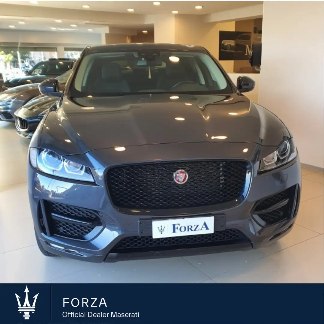 Jaguar F-Pace F-Pace 2.0d i4 R-Sport awd 180cv auto my18 Grijs - 1