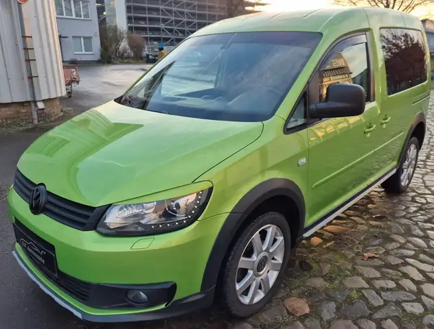 Volkswagen Caddy Cross Caddy 4Motion Tempo. AHK StHzg