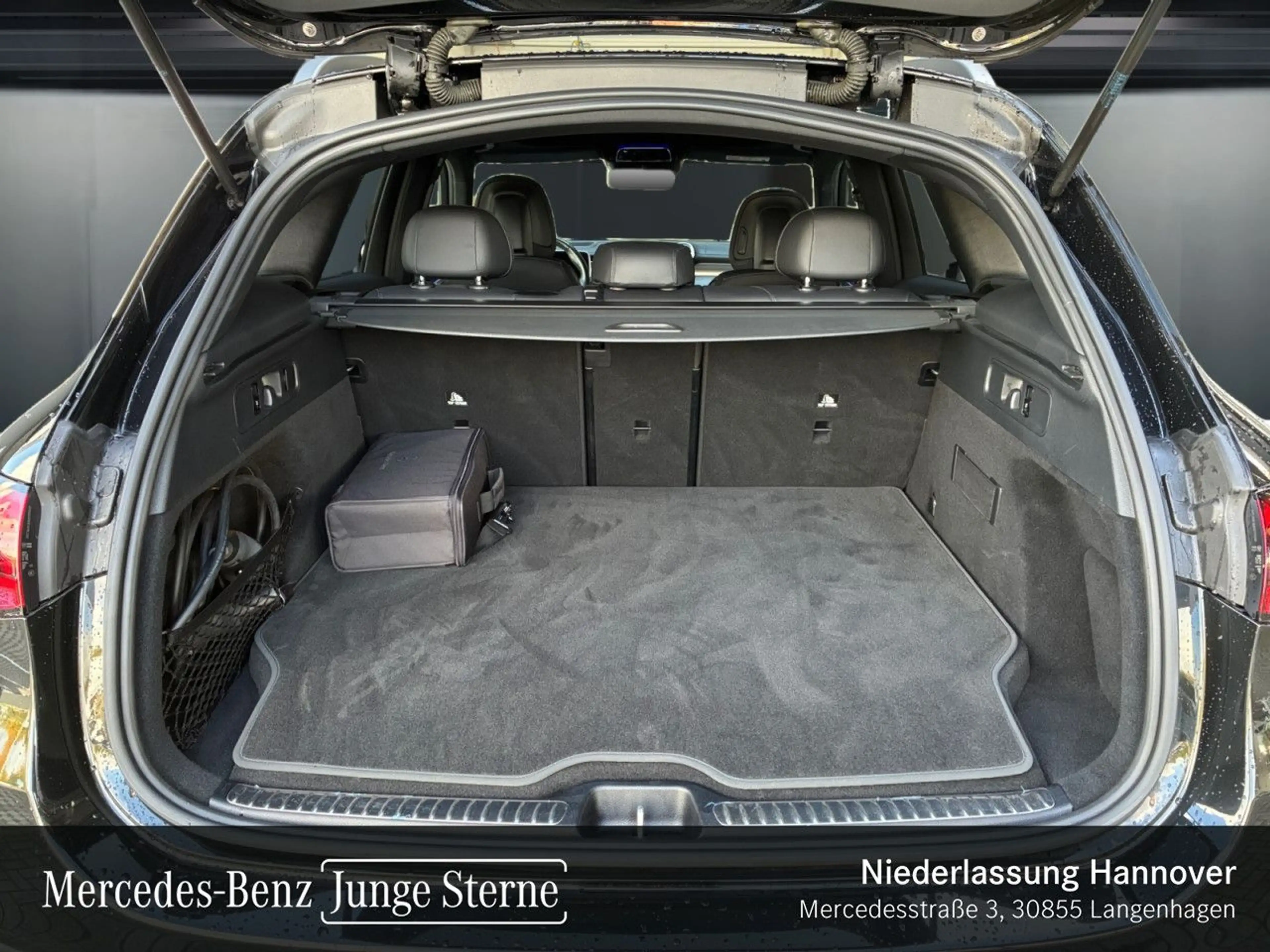 Mercedes-Benz GLC 400 e 4M AMG+NIGHT+PANO+360+BURMESTER+KEYLESS — photo 8