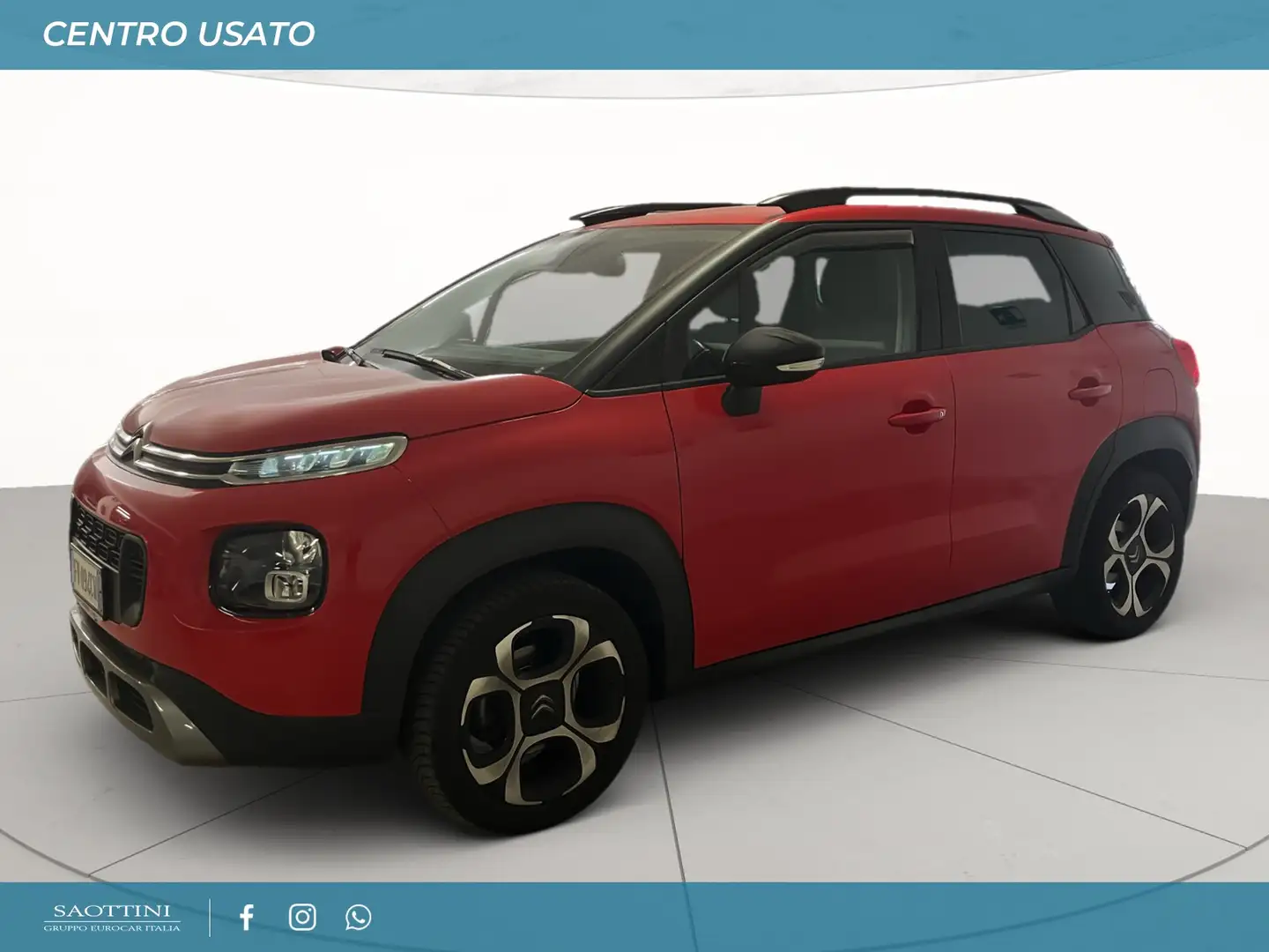 Citroen C3 Aircross 1.2 Puretech Shine s&s 110 CV Rood - 1