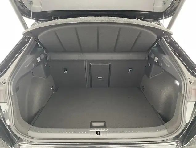 Cupra Formentor view 7