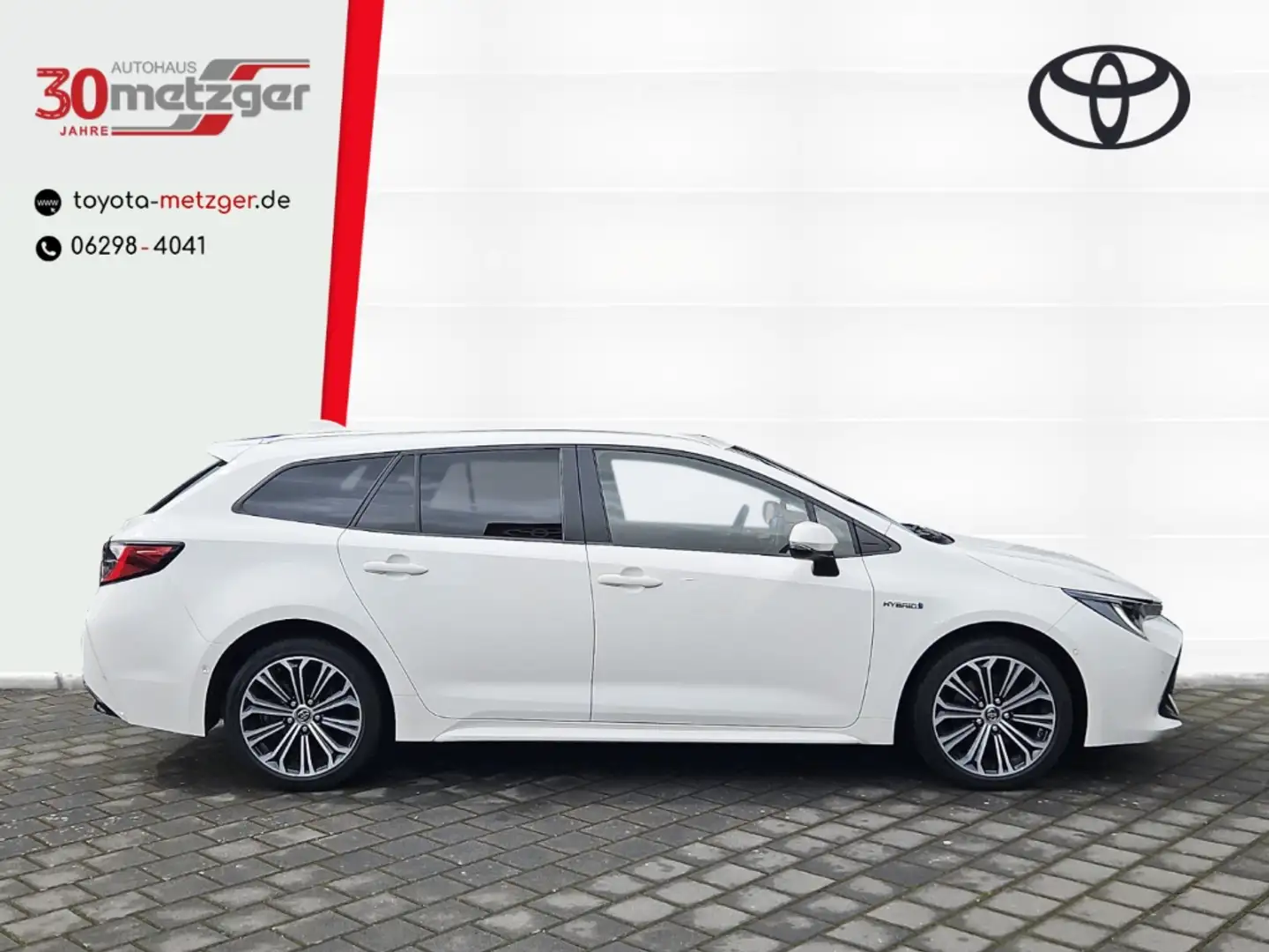 Toyota Corolla Touring Sports 2.0 Hybrid Club +LED +Apple CarPlay Wit - 2