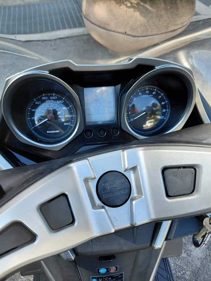 Kawasaki J300 Abs Noir - 1