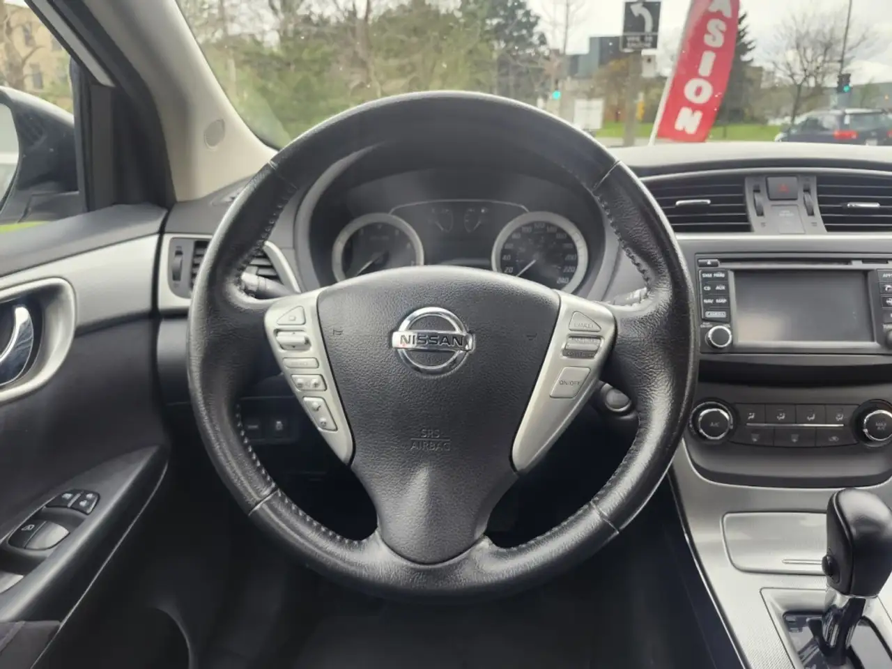 Nissan Sentra снимка Nissan Sentra