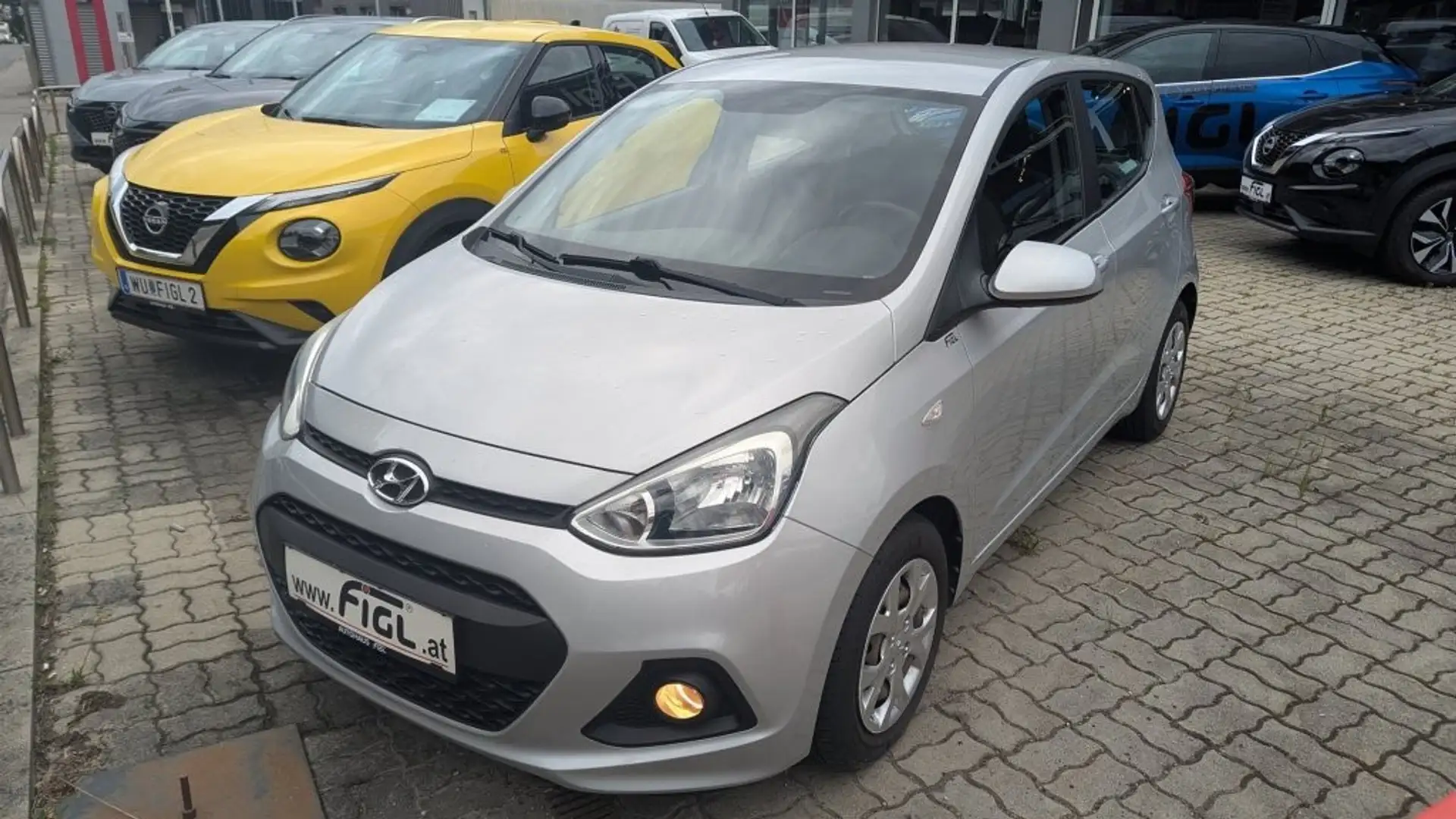 Hyundai i10 1,0 Entry Silber - 2