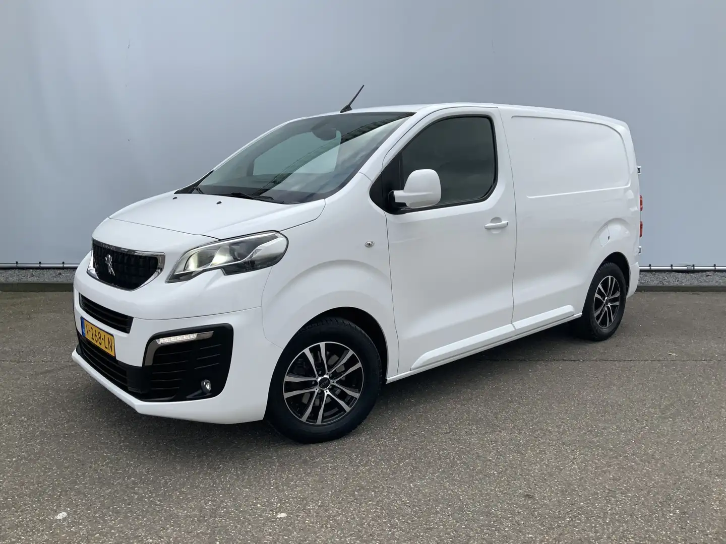 Peugeot Expert 227C 2.0 BlueHDI 150 Premium Pack Airco Cruise Cam Bianco - 1