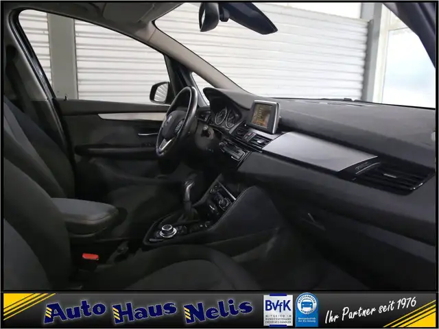 BMW 2 Series view 15