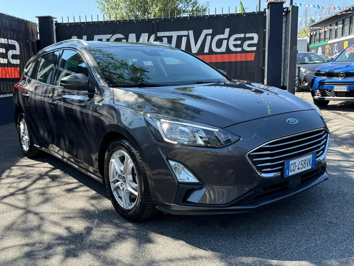 Ford Focus Focus SW 1.5 ecoblue Business*PROMO SUMMER** Gris - 2