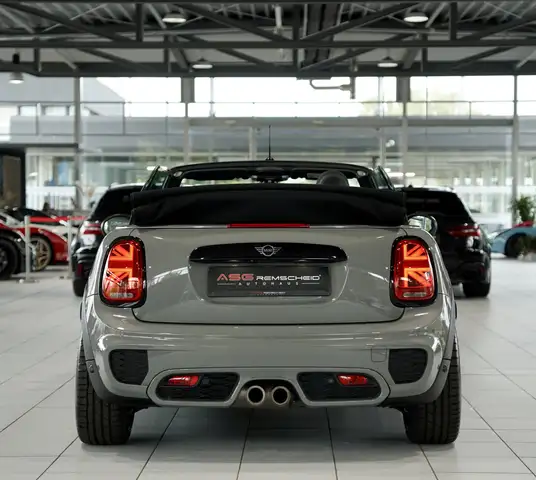 Mini Cooper view 9