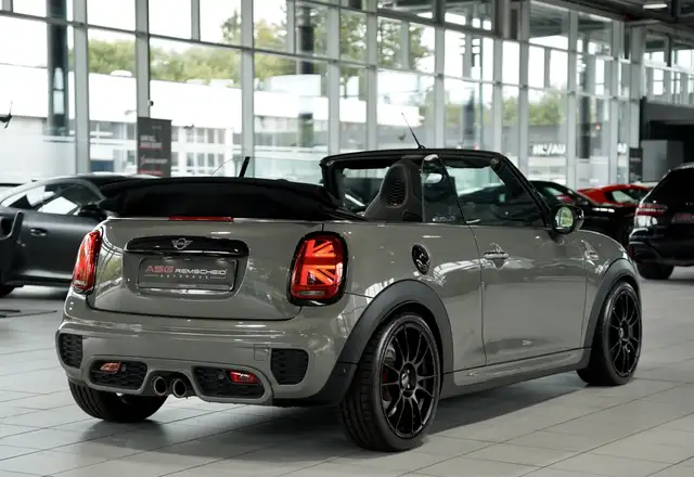 Mini Cooper view 8