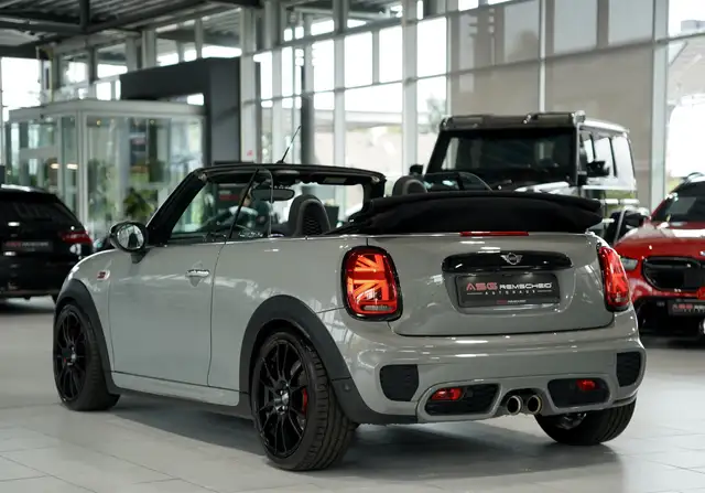 Mini Cooper view 10