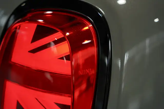 Mini Cooper view 14