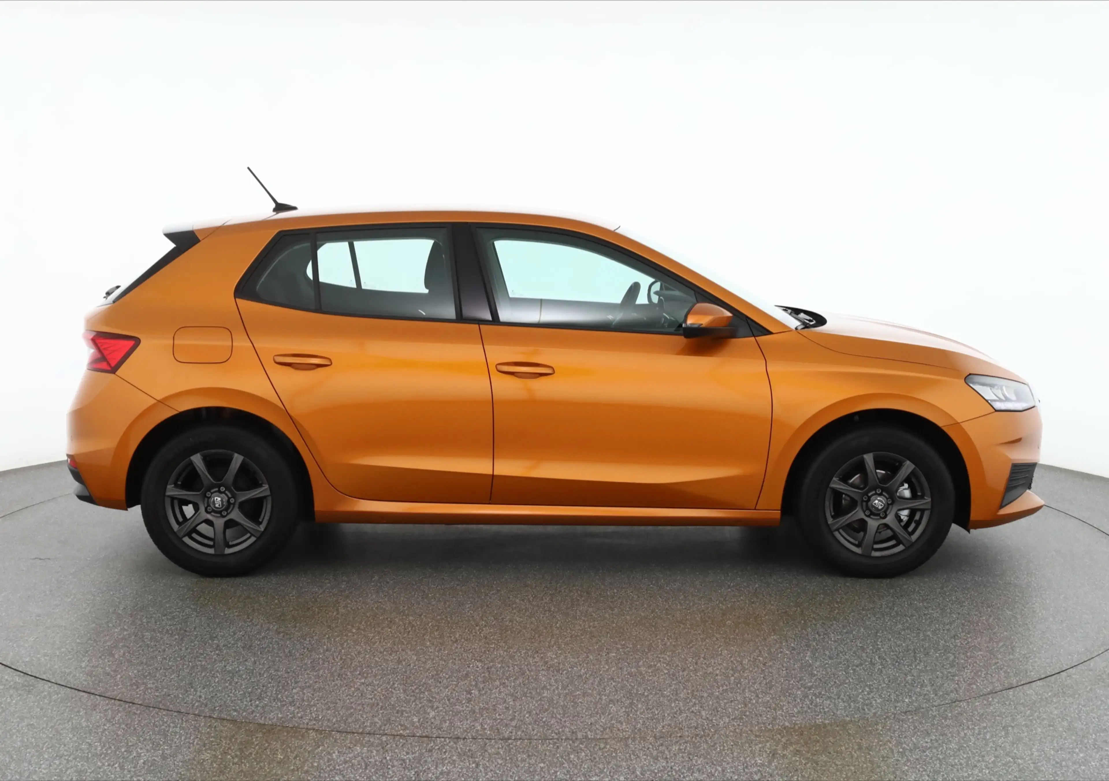Skoda Fabia 1.0 MPI Active LED Sitzheizung SmartLink — photo 6