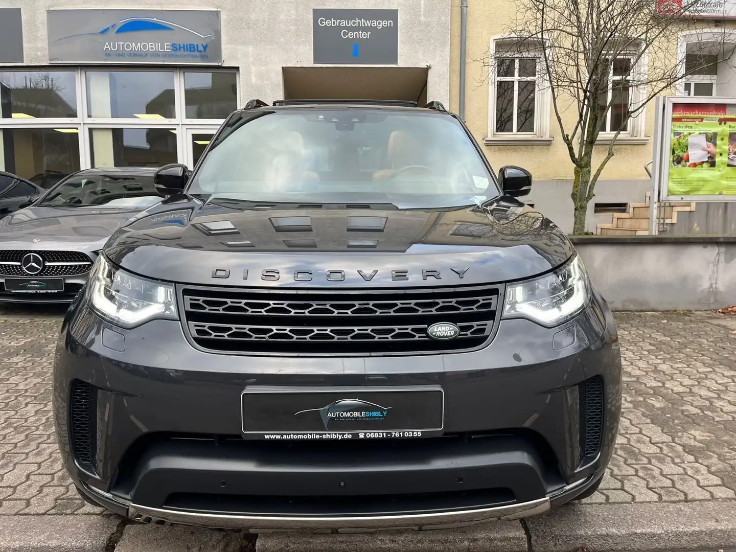 Land Rover Discovery 5 3,0 HSE Luxury TD6 Panorama Grau - 2