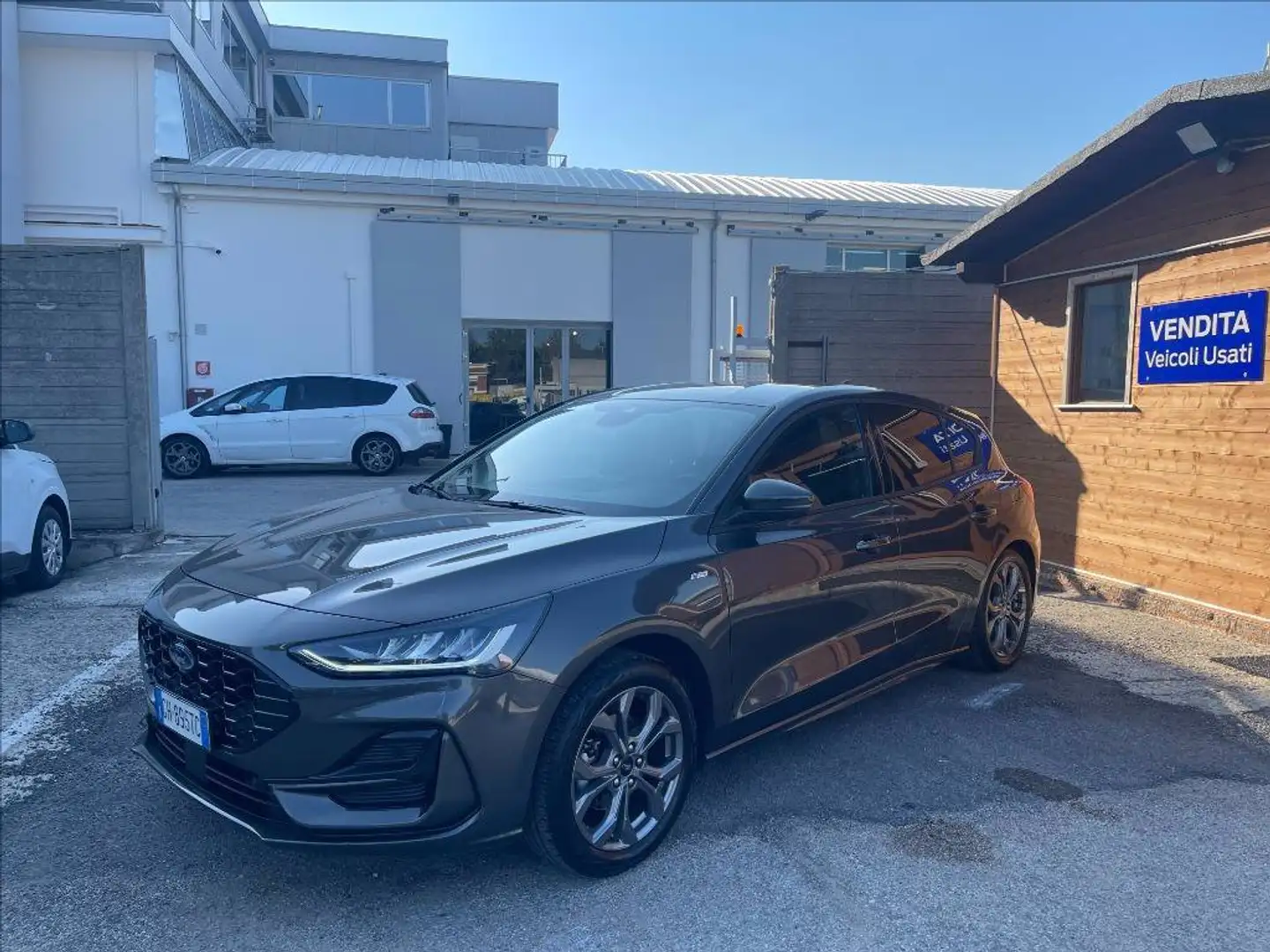 Ford Focus 1.0 ecoboost h ST-Line Style 125cv Gris - 1
