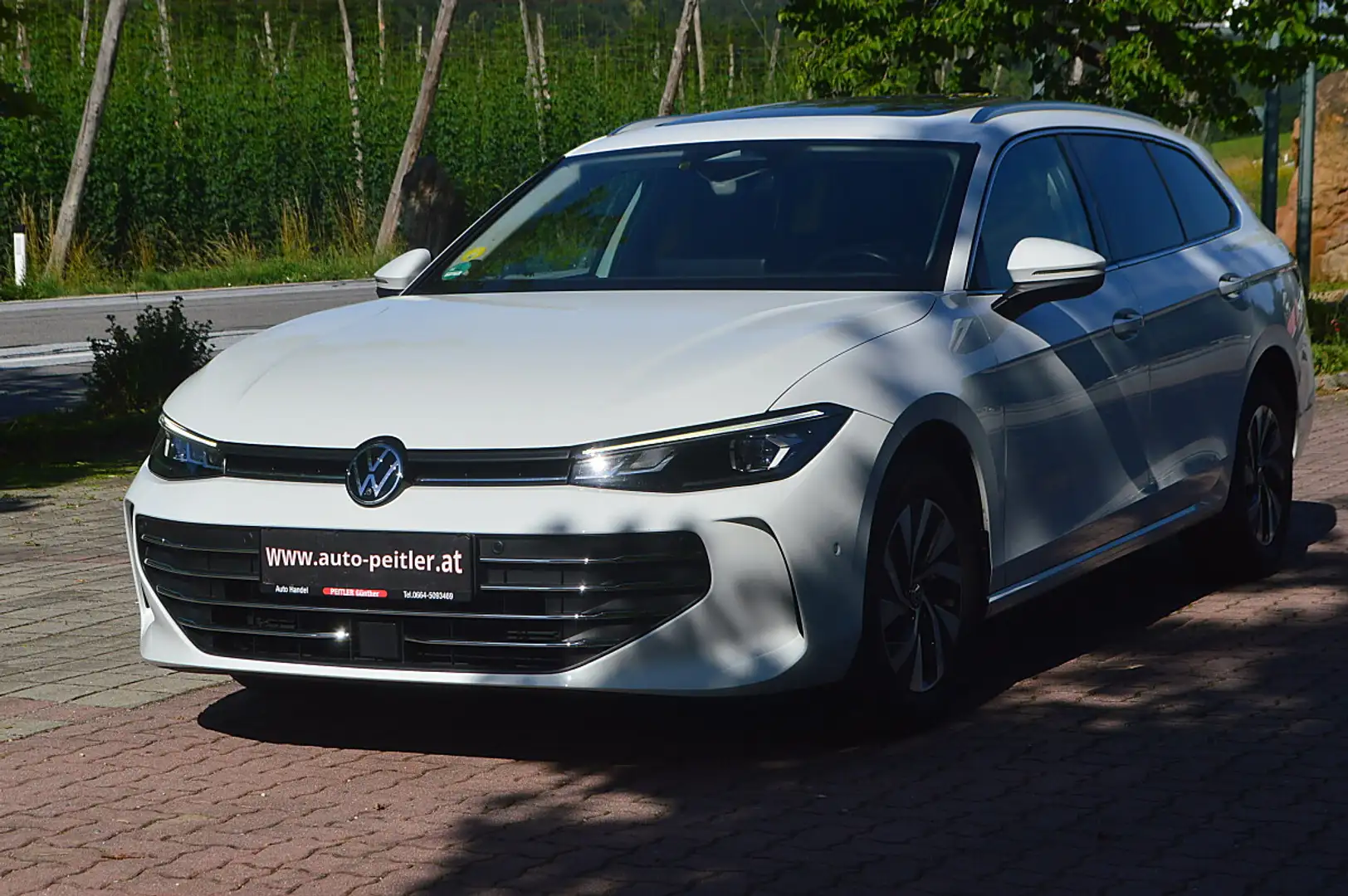 Volkswagen Passat Variant 2.0 TDI DSG+NAVI+Leder+LDE+Kame Weiß - 2