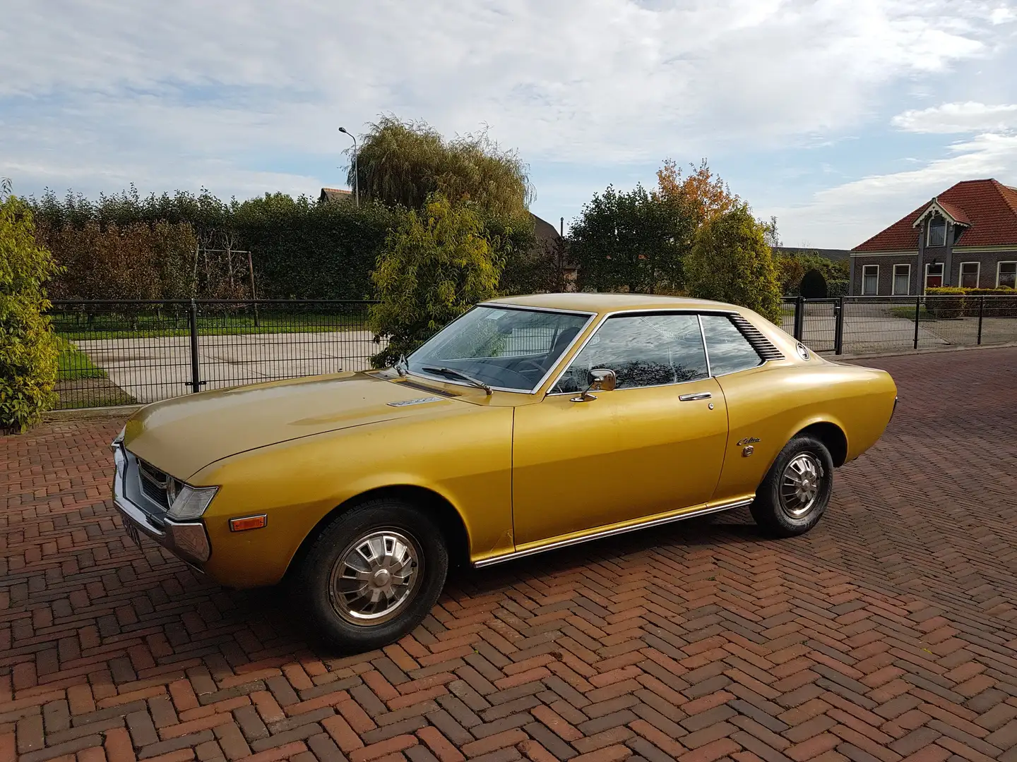 Toyota Celica TA 22, 1600, COUPE Auriu - 1