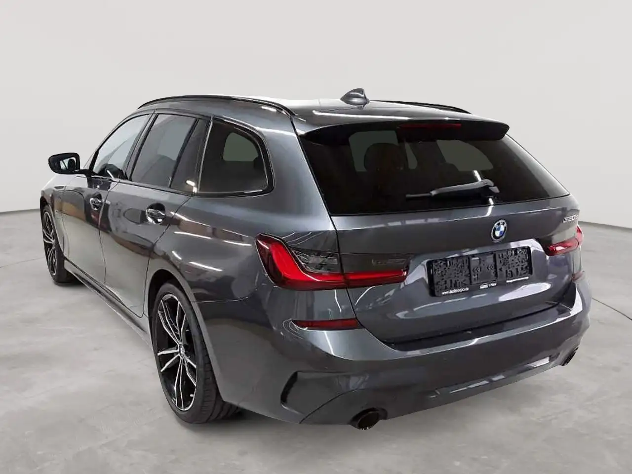 BMW 320 320e Touring Aut. M Sport Navi SHZ LED, миниатюра 2